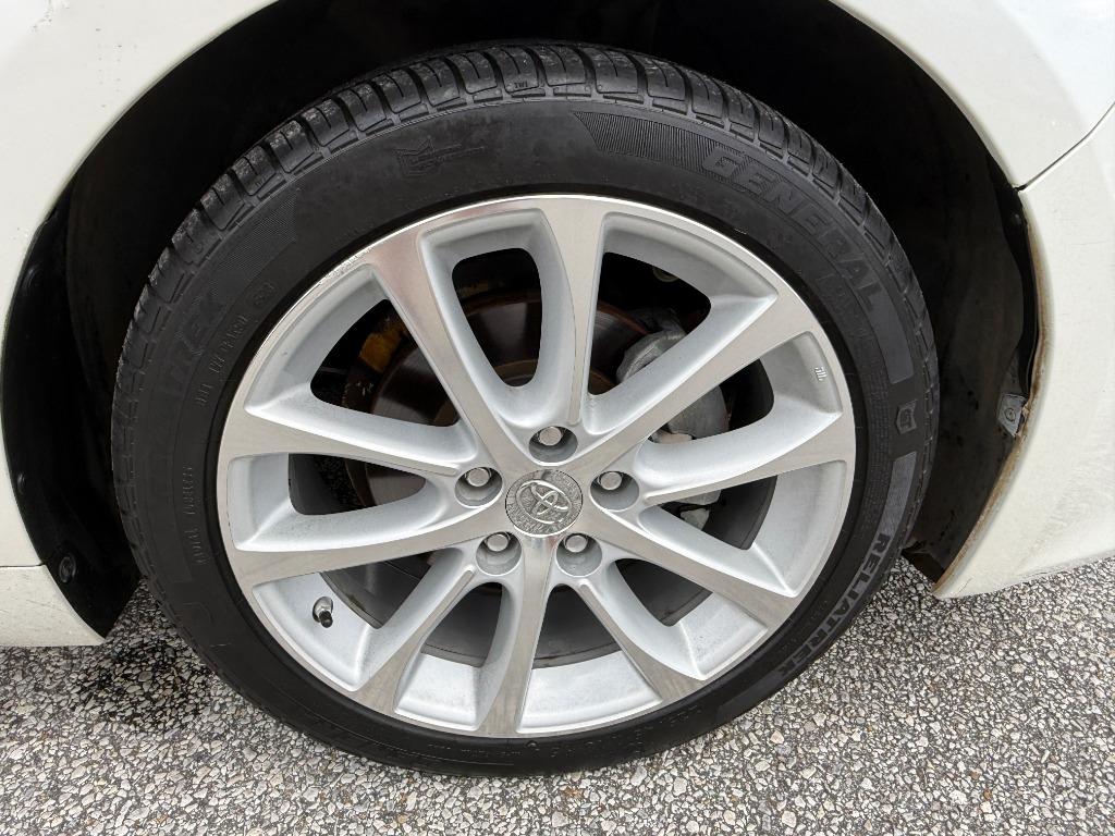 2013 Toyota Avalon - $14,995