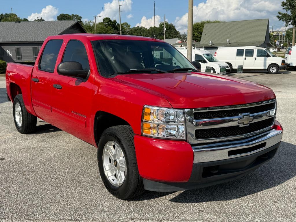 2010 Chevrolet Silverado - $14,995