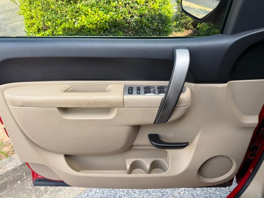 2010 Chevrolet Silverado - $14,995