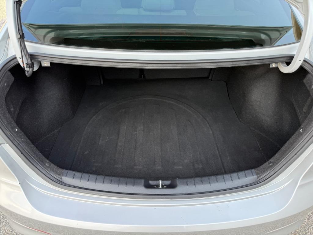 2017 Hyundai Elantra - $10,995