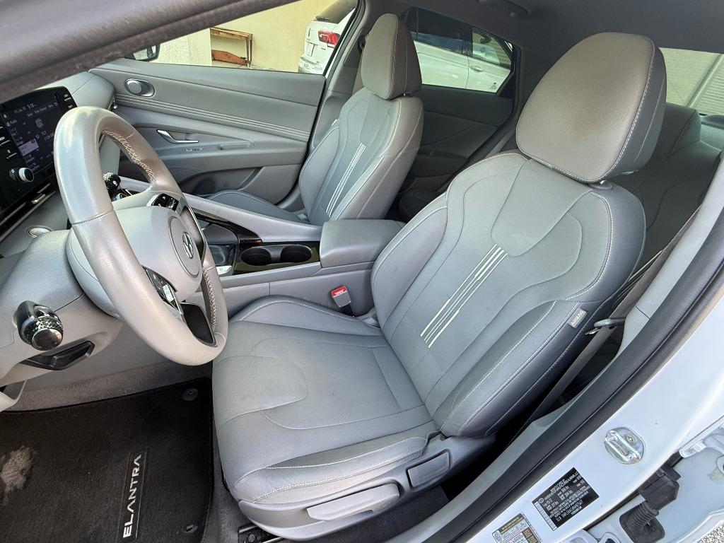 2022 Hyundai Elantra - $15,995