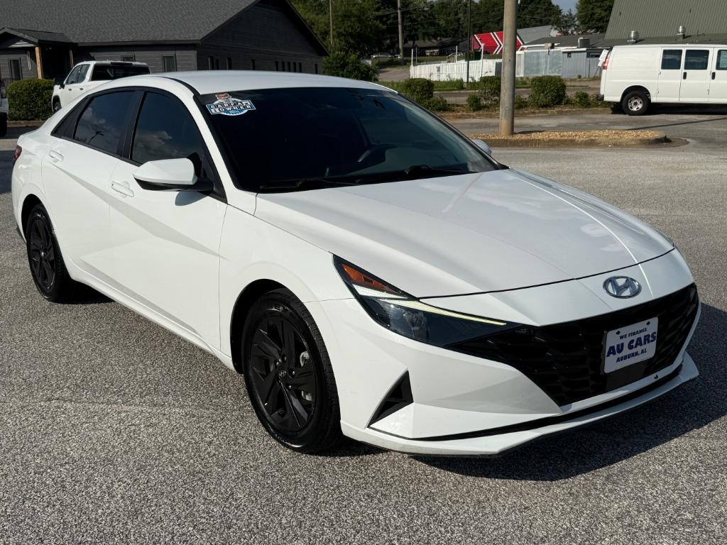 2022 Hyundai Elantra - $15,995