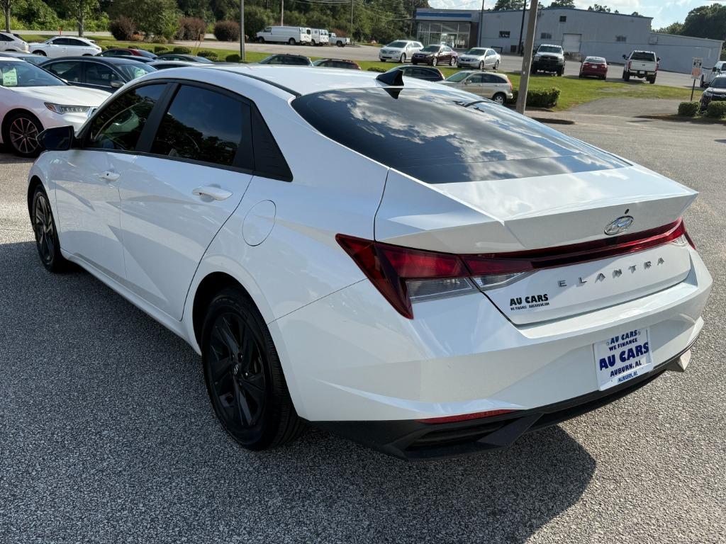 2022 Hyundai Elantra - $15,995