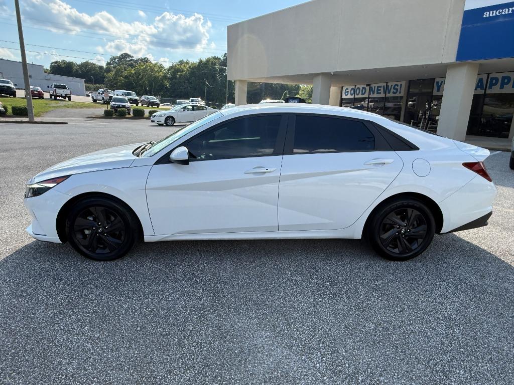 2022 Hyundai Elantra - $15,995