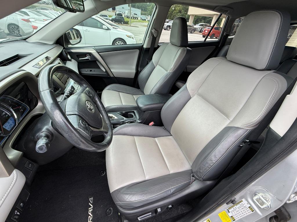 2014 Toyota RAV4 - $11,995