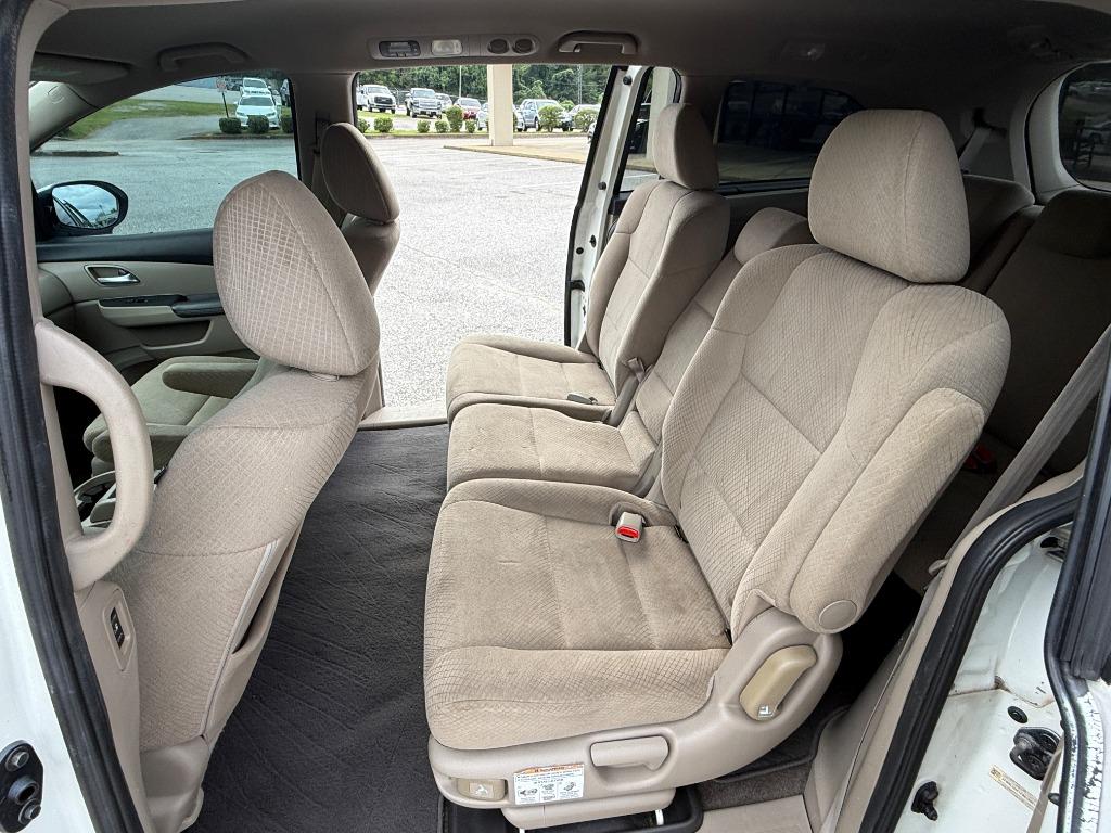 2014 Honda Odyssey - $13,995