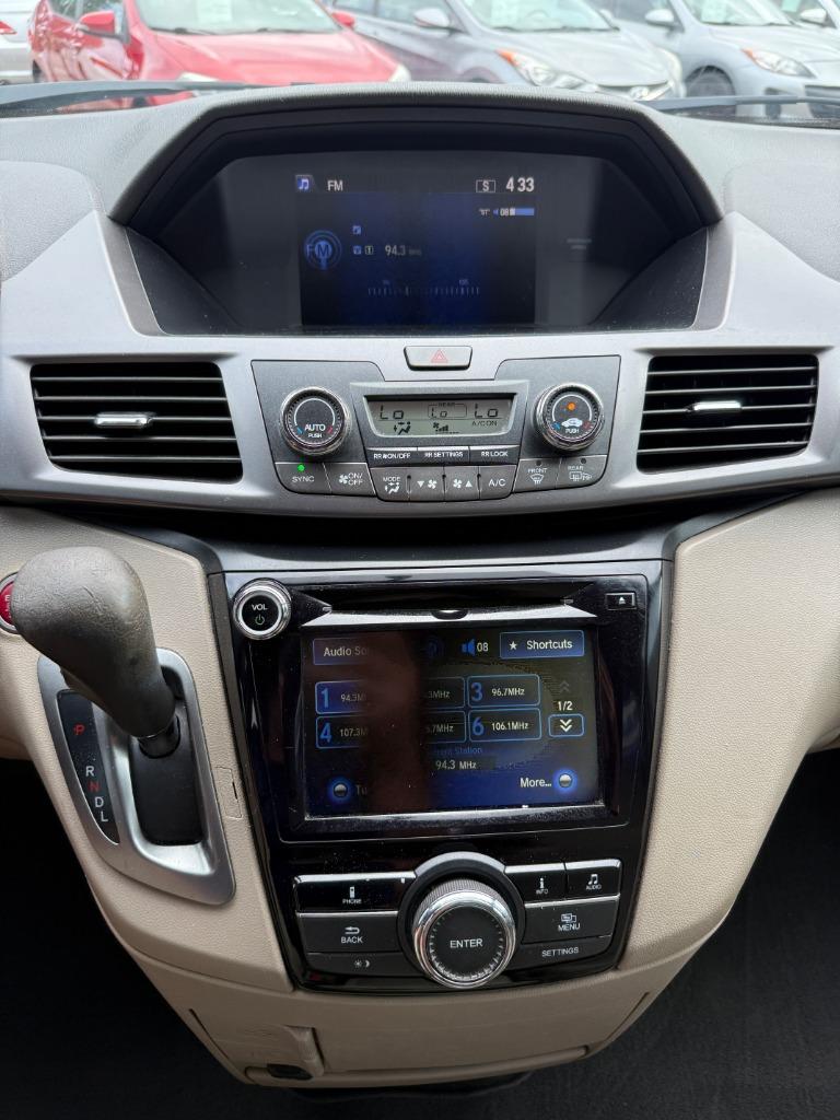2014 Honda Odyssey - $13,995
