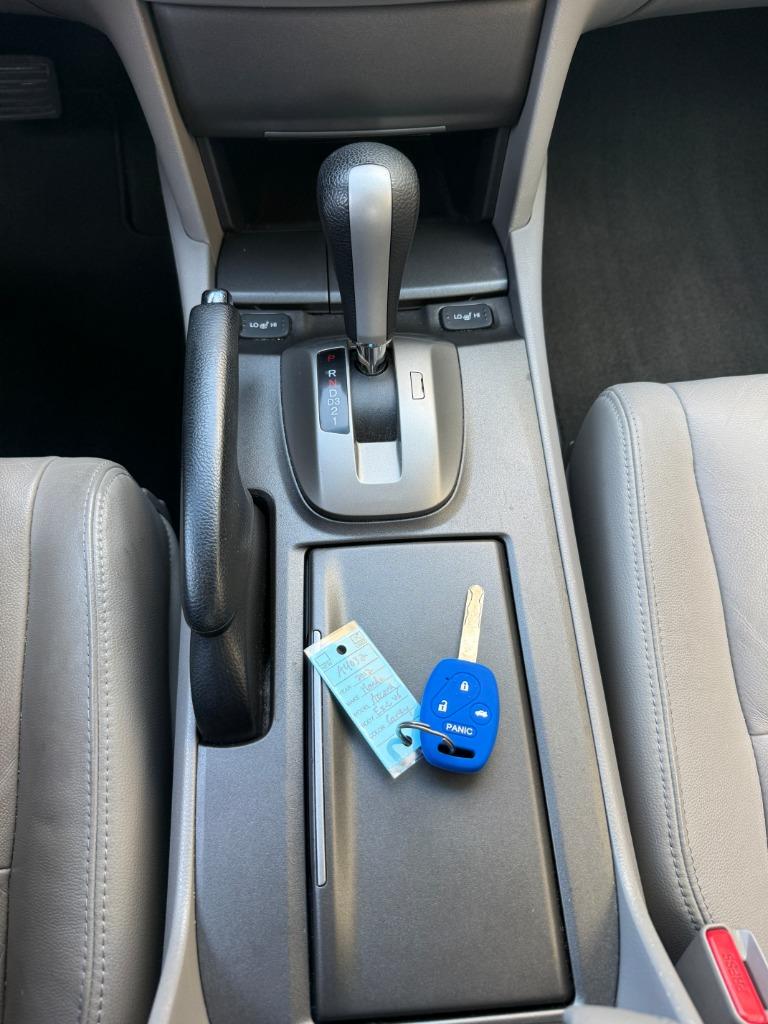 2012 Honda Accord - $12,995