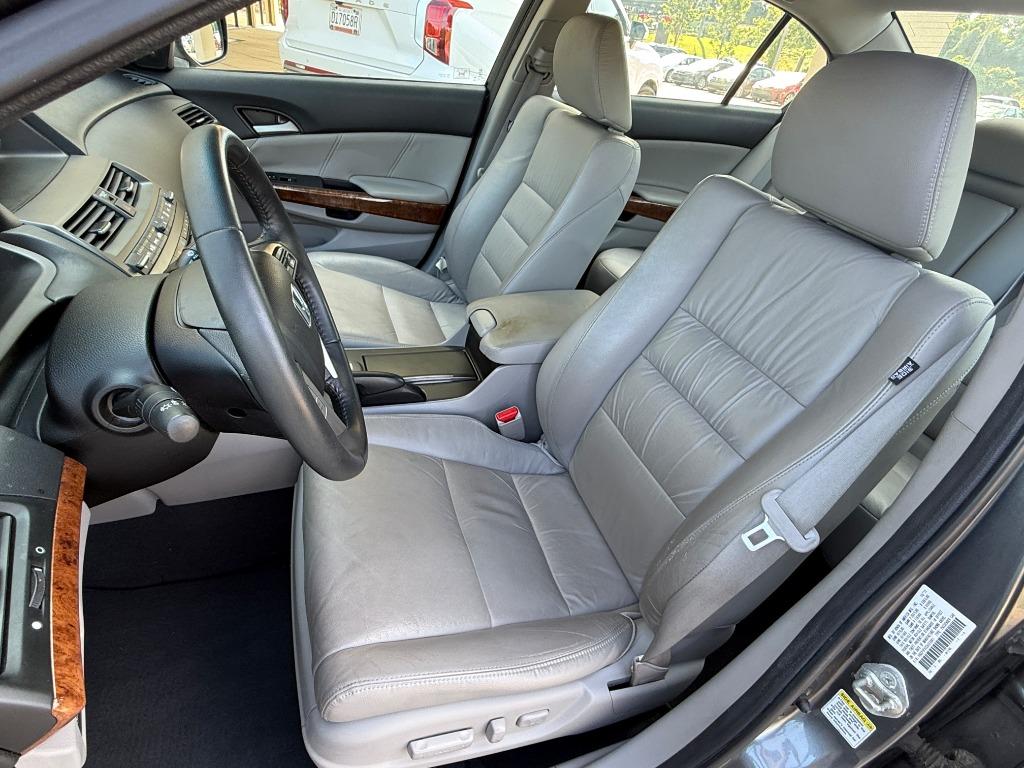 2012 Honda Accord - $12,995