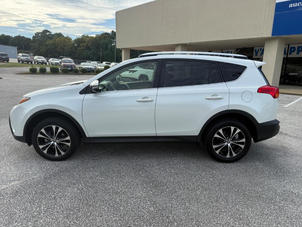 2015 Toyota RAV4 - $14,995