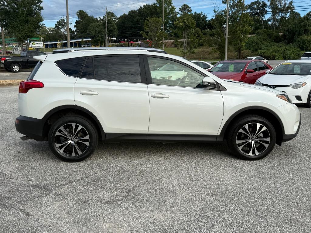 2015 Toyota RAV4 - $14,995