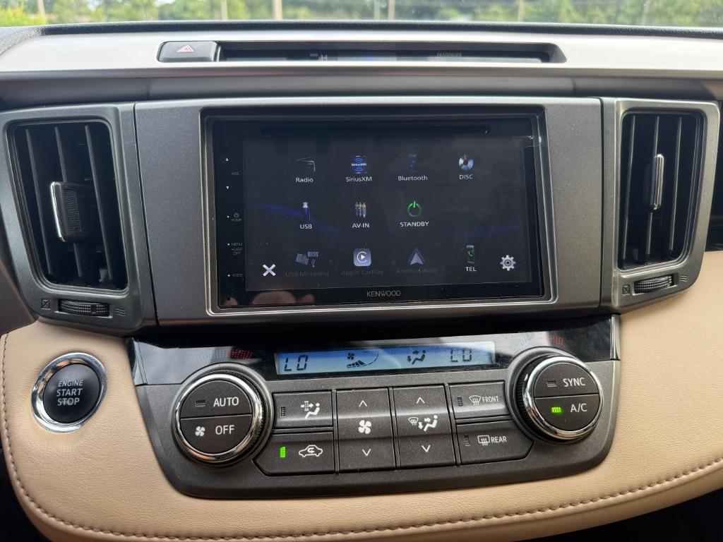 2015 Toyota RAV4 - $14,995