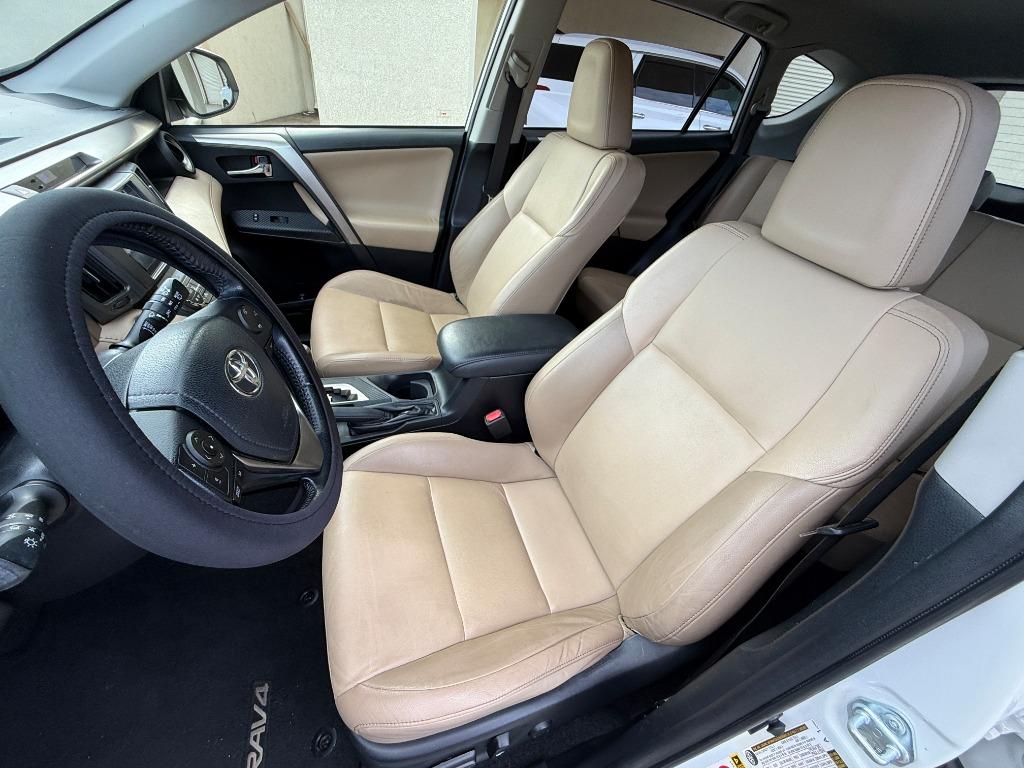 2015 Toyota RAV4 - $14,995