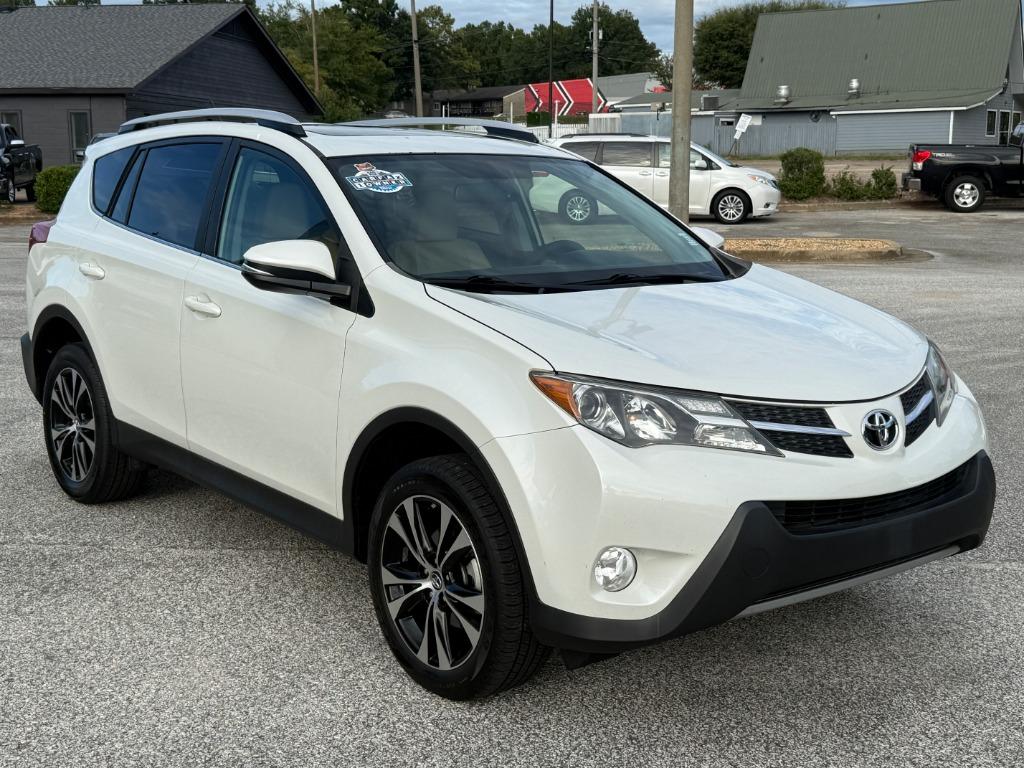 2015 Toyota RAV4 - $14,995