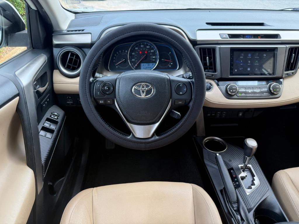 2015 Toyota RAV4 - $14,995