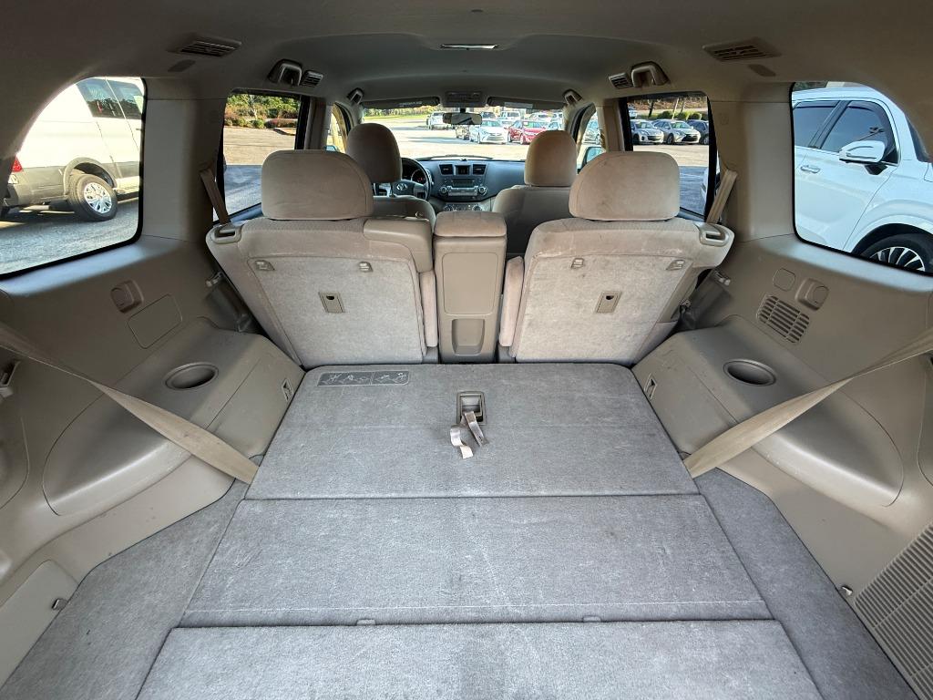 2009 Toyota Highlander - $10,995
