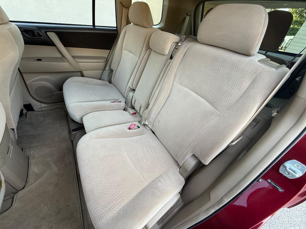 2009 Toyota Highlander - $10,995
