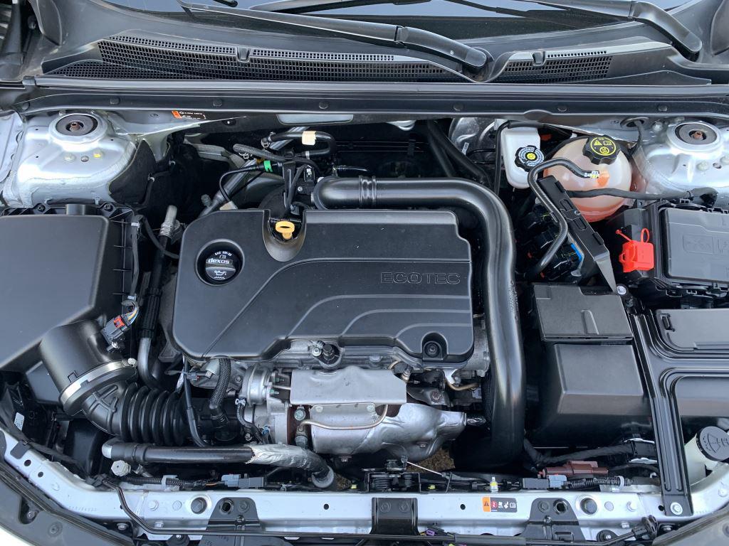 2018 Chevrolet Malibu - $13,865