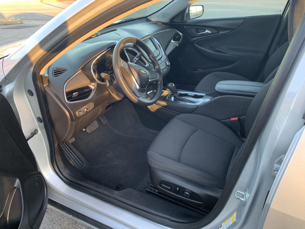 2018 Chevrolet Malibu - $13,865