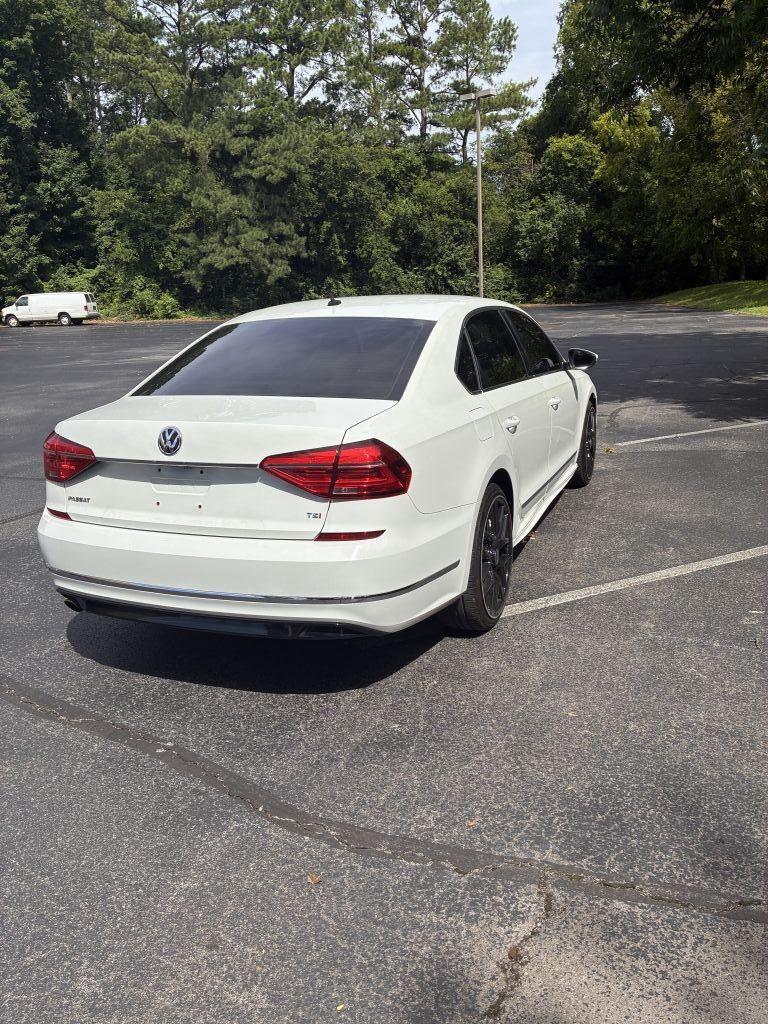 2016 Volkswagen Passat - $13,745