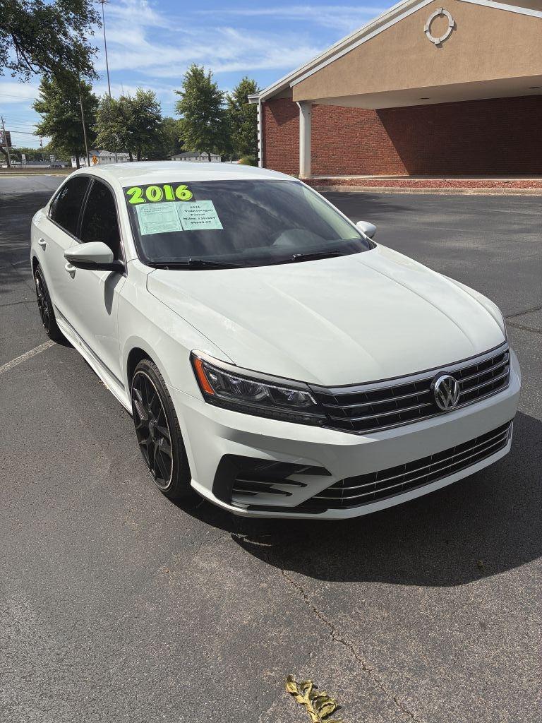 2016 Volkswagen Passat - $13,745