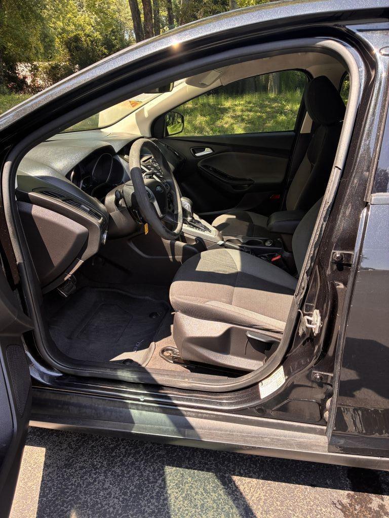 2014 Ford Focus - $6,255