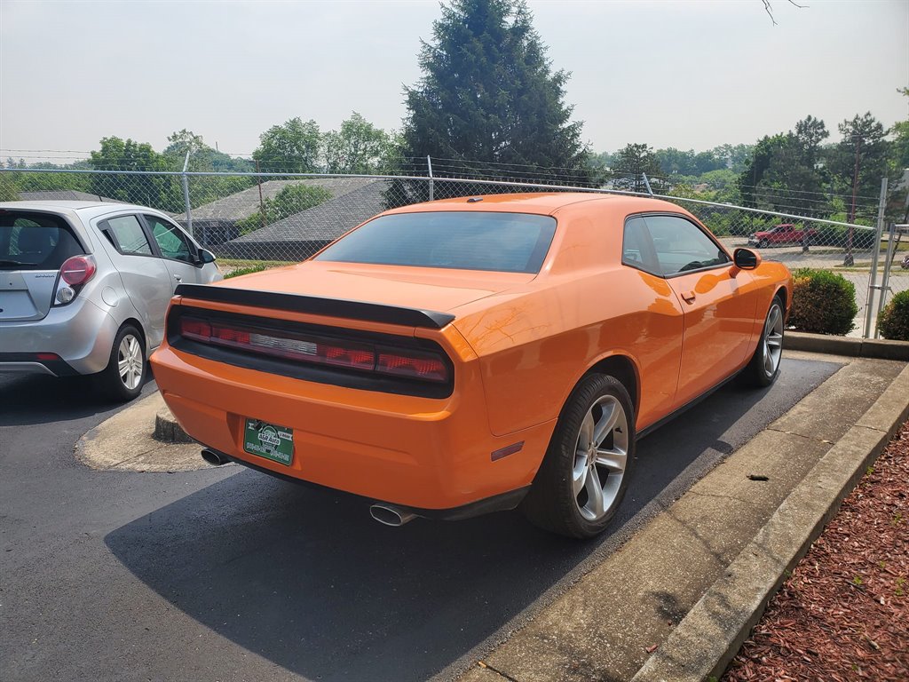 2012 Dodge Challenger R/T photo