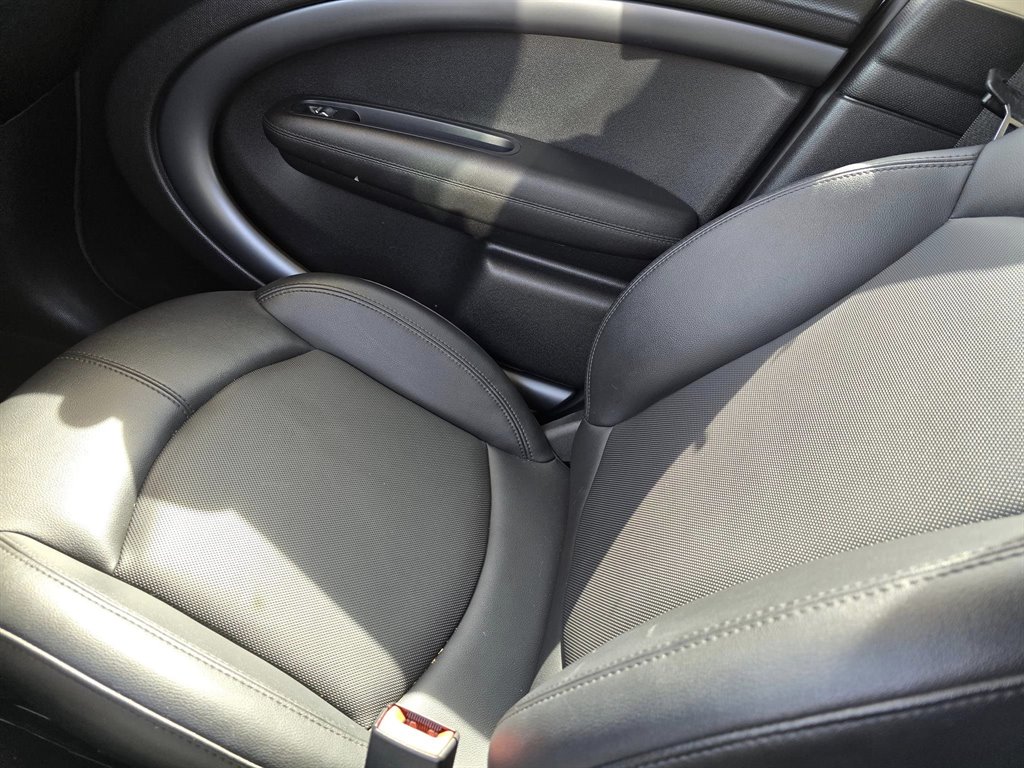 2014 MINI Countryman - $9,995