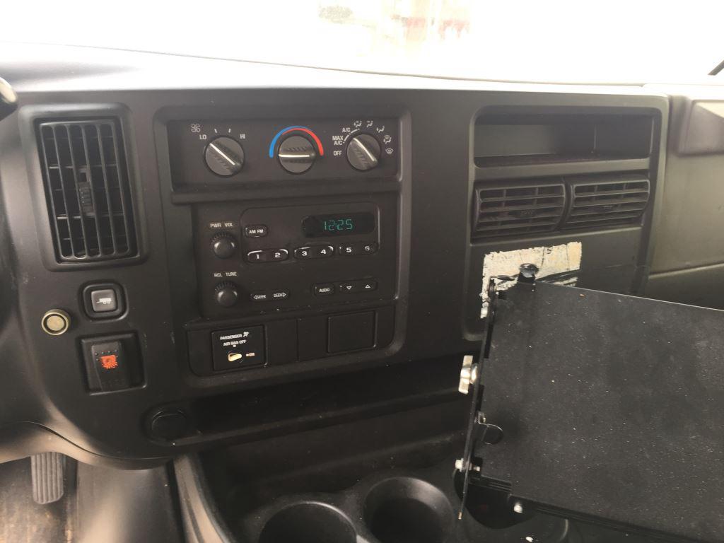 2006 GMC Savana 2500 2500 photo