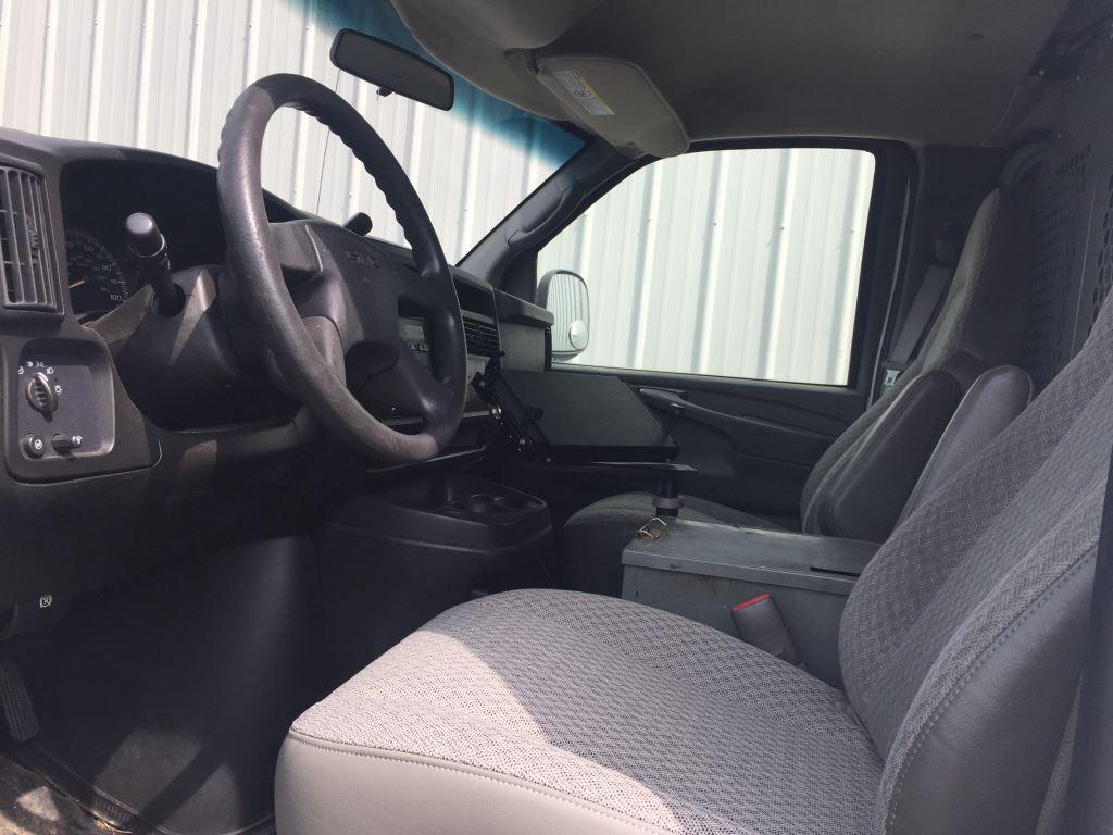 2006 GMC Savana 2500 2500 photo