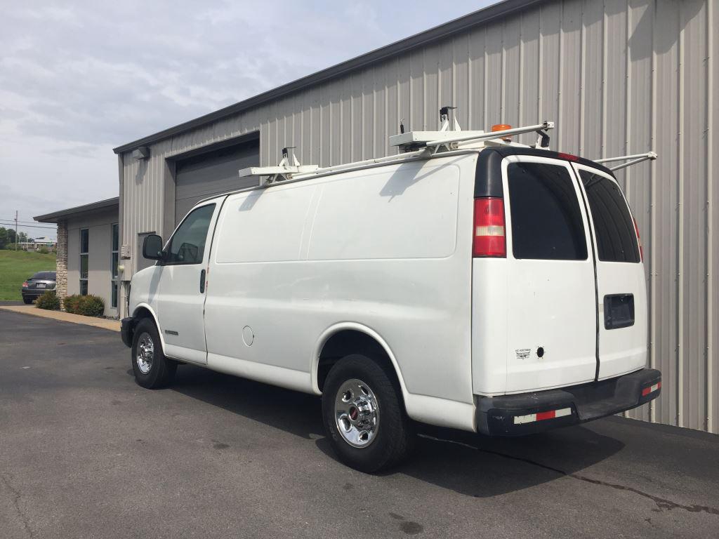 2006 GMC Savana 2500 2500 photo