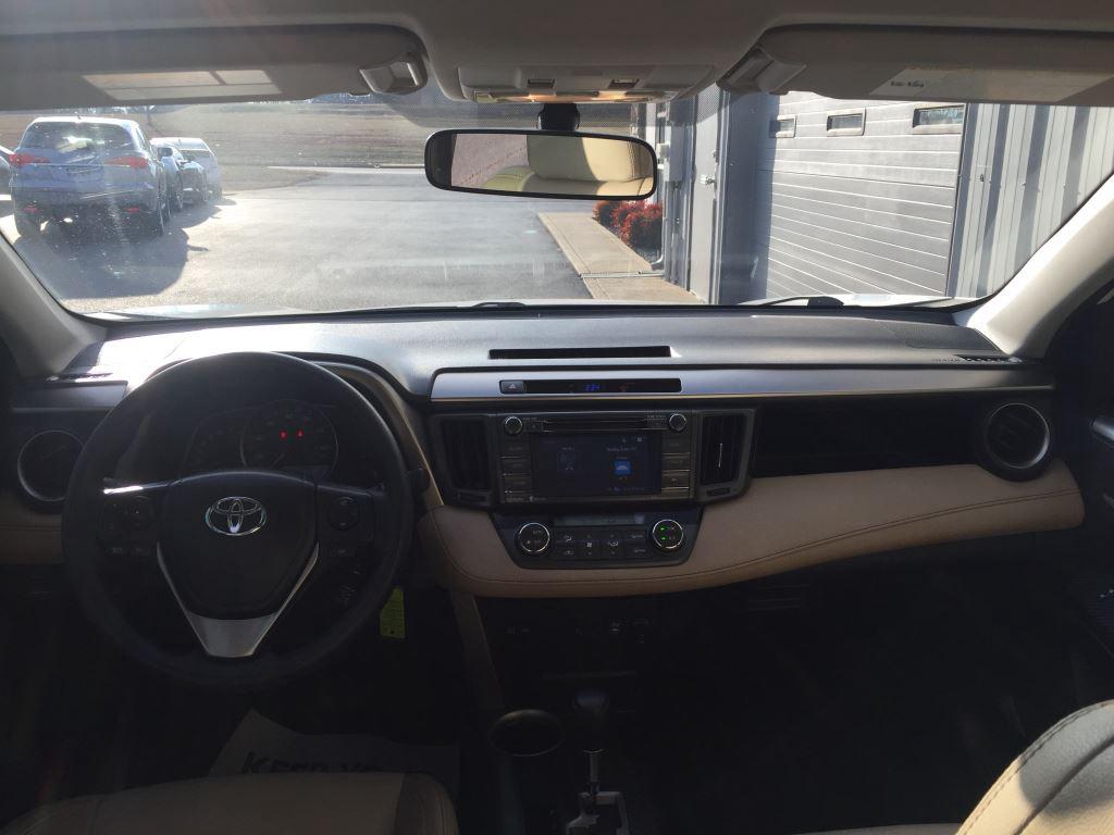 2015 Toyota RAV4  photo