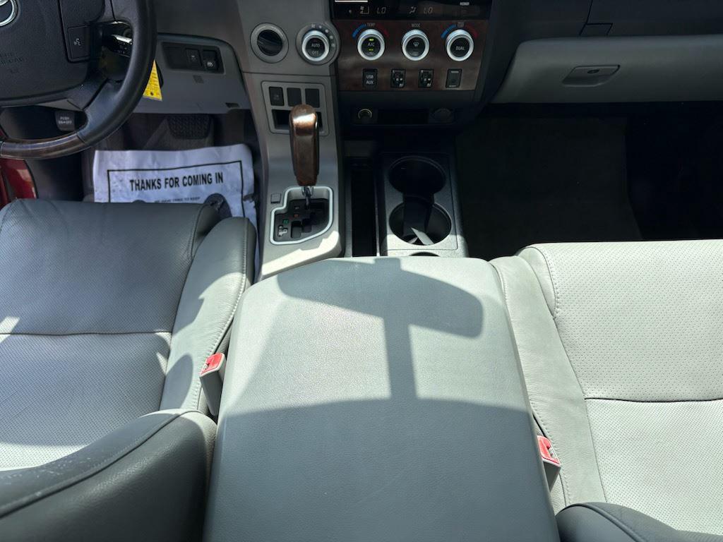 2010 Toyota Tundra Limited photo