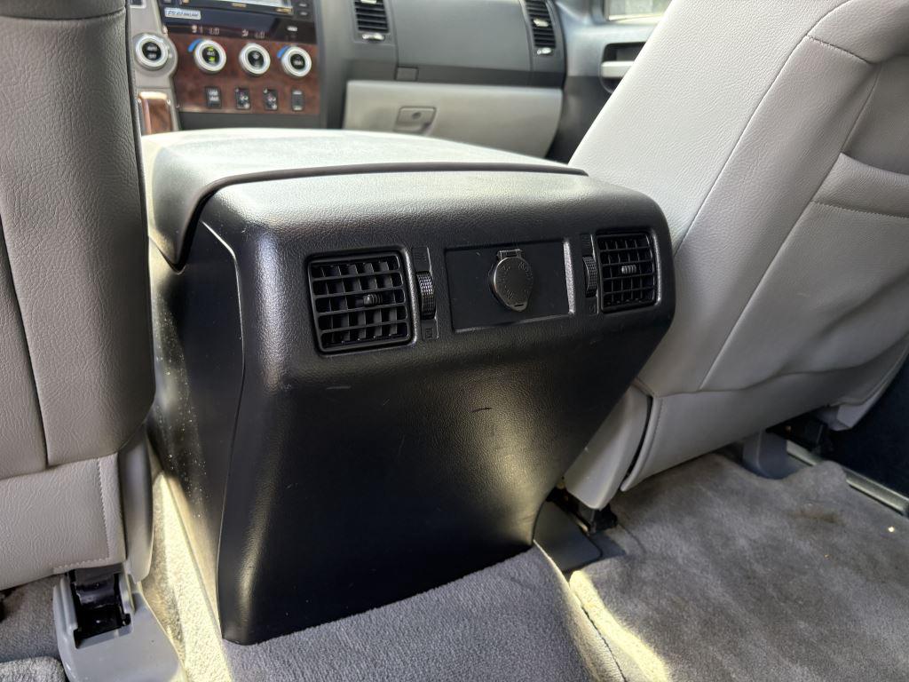 2010 Toyota Tundra Limited photo