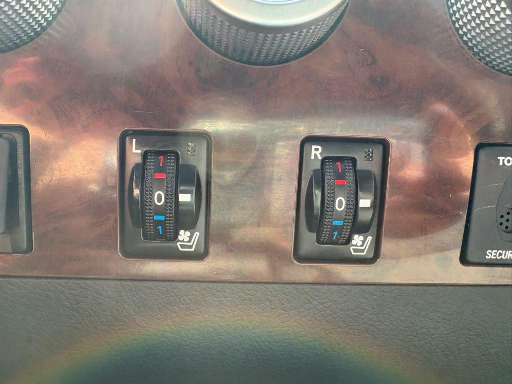 2010 Toyota Tundra Limited photo