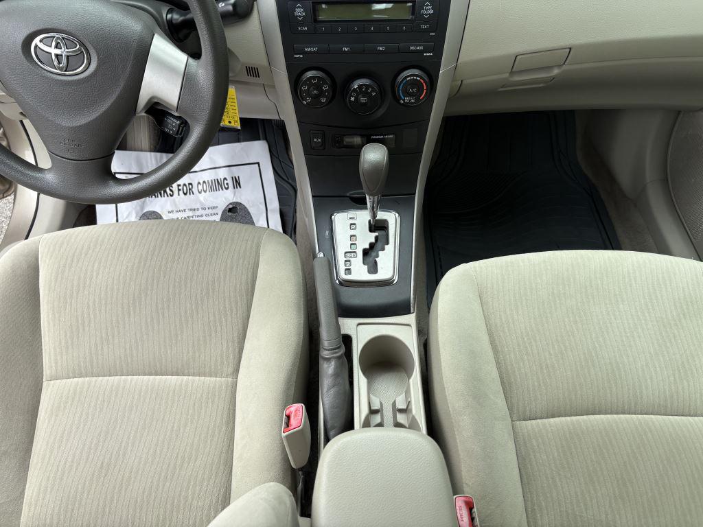 2010 Toyota Corolla photo