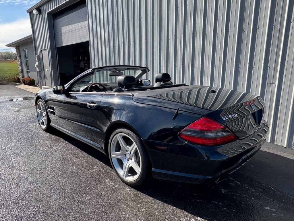 2011 Mercedes-Benz SL-Class SL550 photo