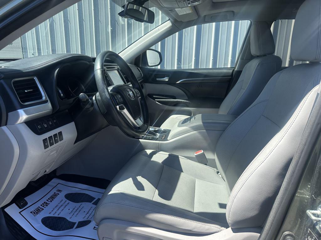 2014 Toyota Highlander - $17,950