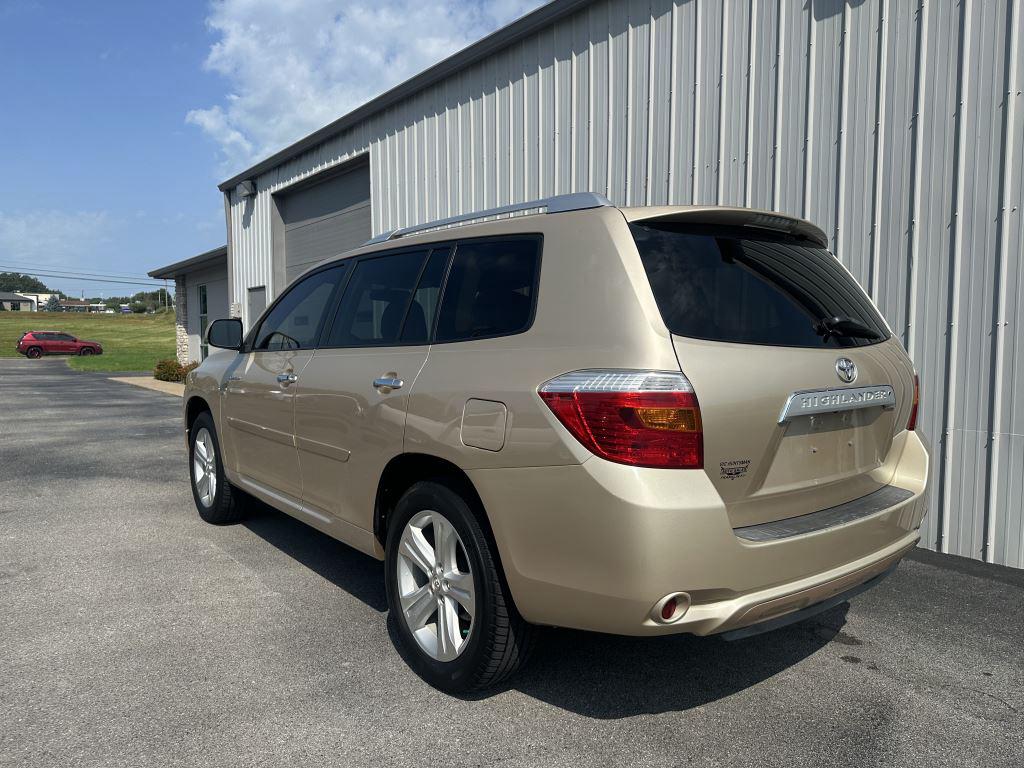 2010 Toyota Highlander - $14,950