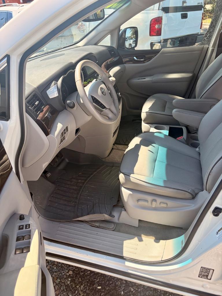 2015 Nissan Quest - $10,600