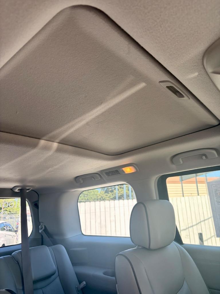 2015 Nissan Quest - $10,600
