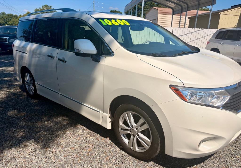 2015 Nissan Quest - $10,600