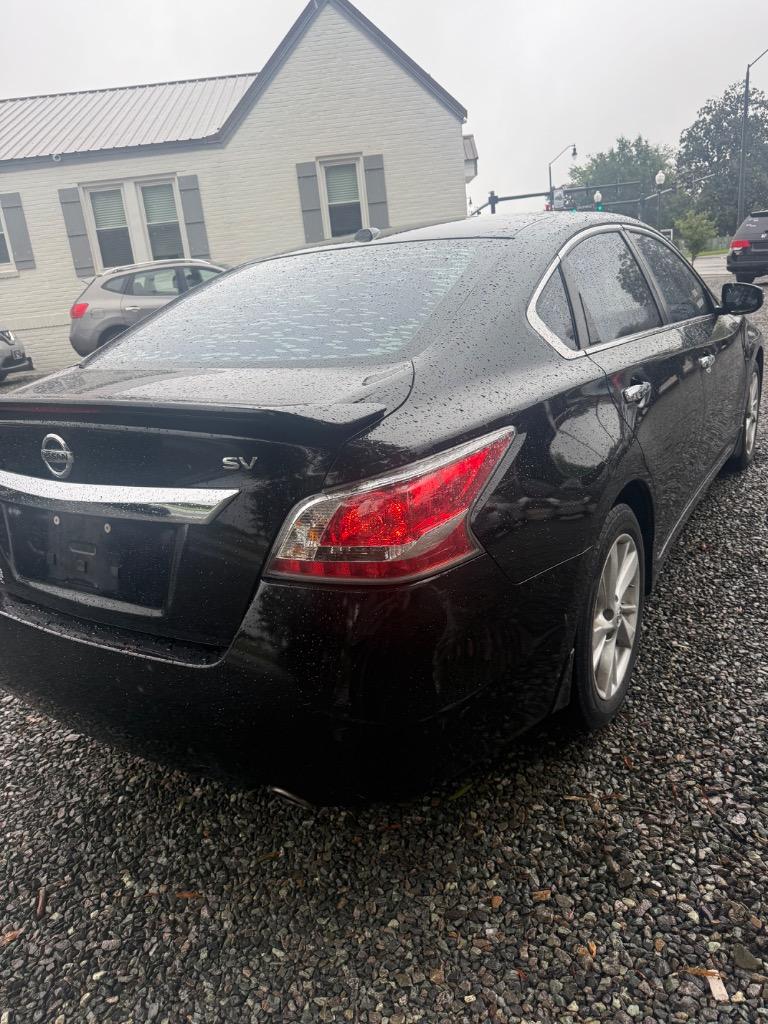2015 Nissan Altima - $10,995
