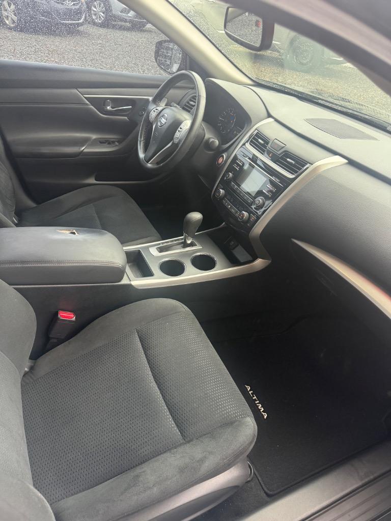 2015 Nissan Altima - $10,995