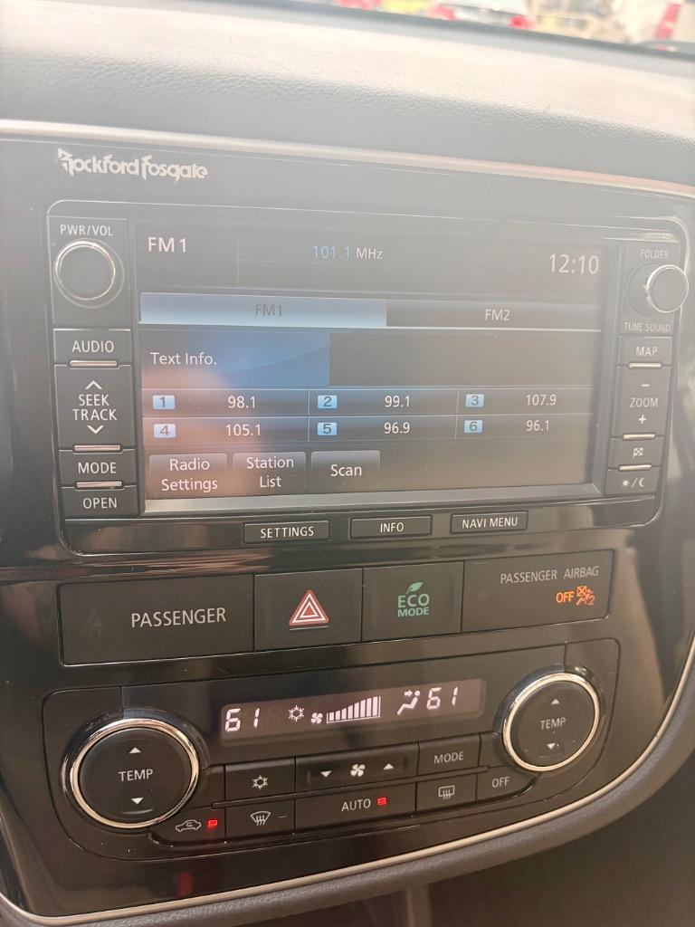 2014 Mitsubishi Outlander - $9,950