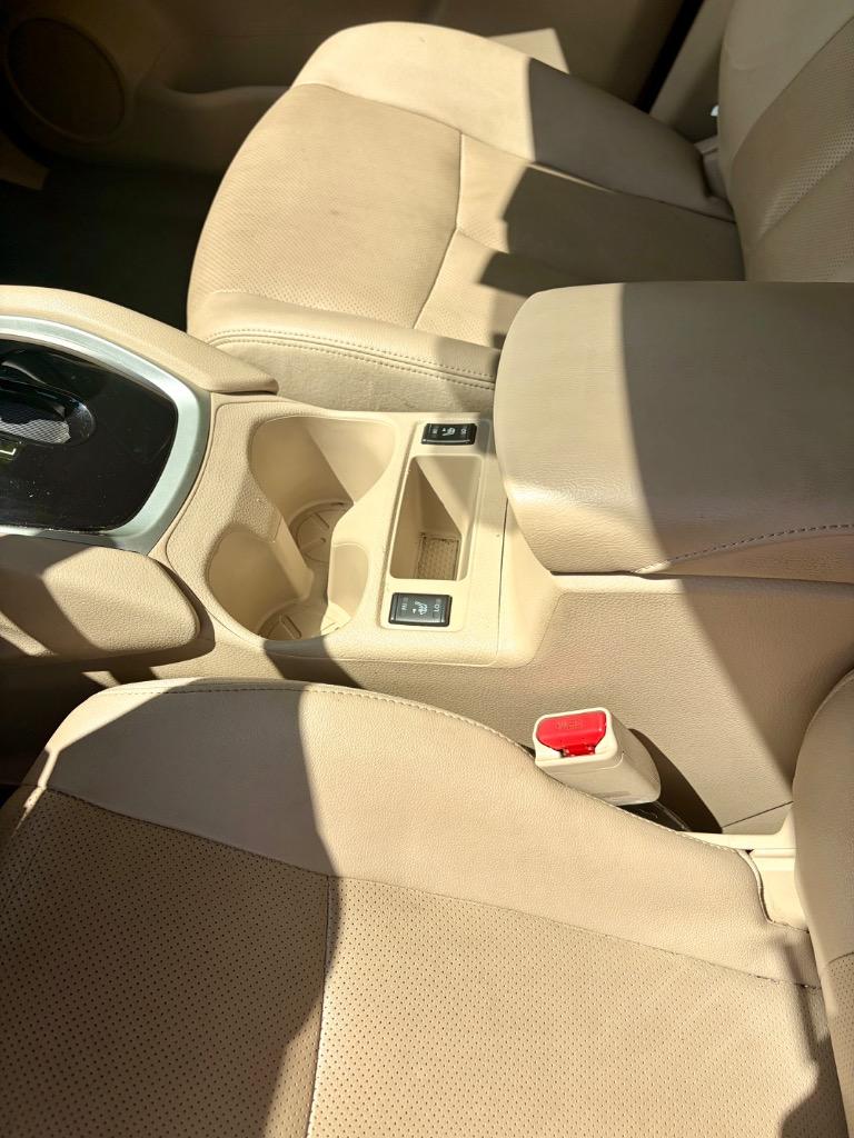 2016 Nissan Rogue - $13,995