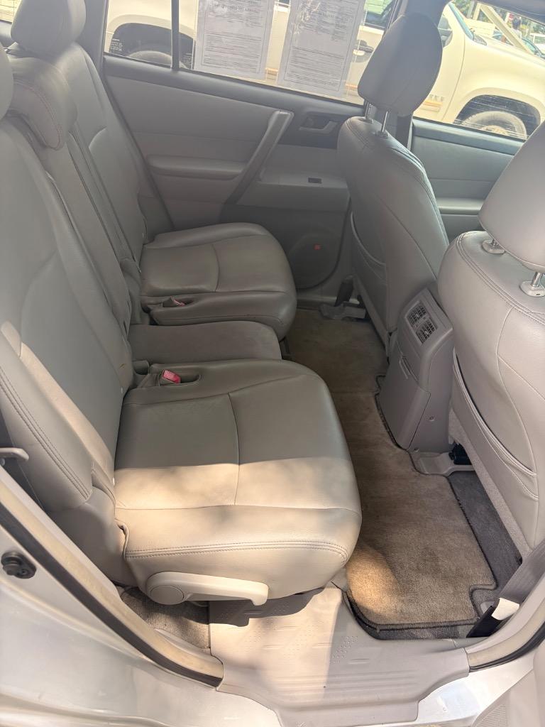 2008 Toyota Highlander - $9,895