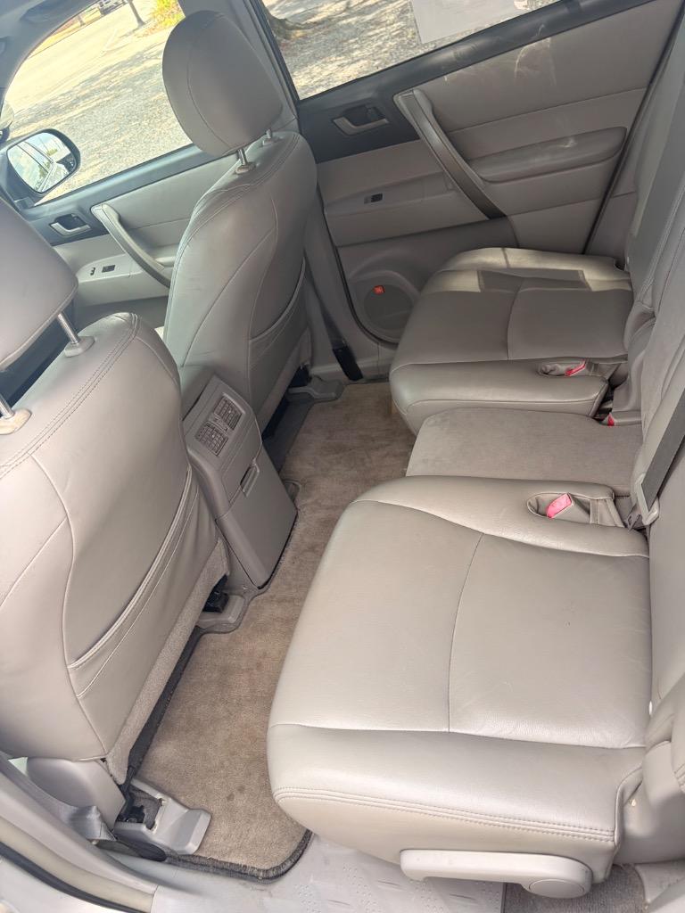 2008 Toyota Highlander - $9,895