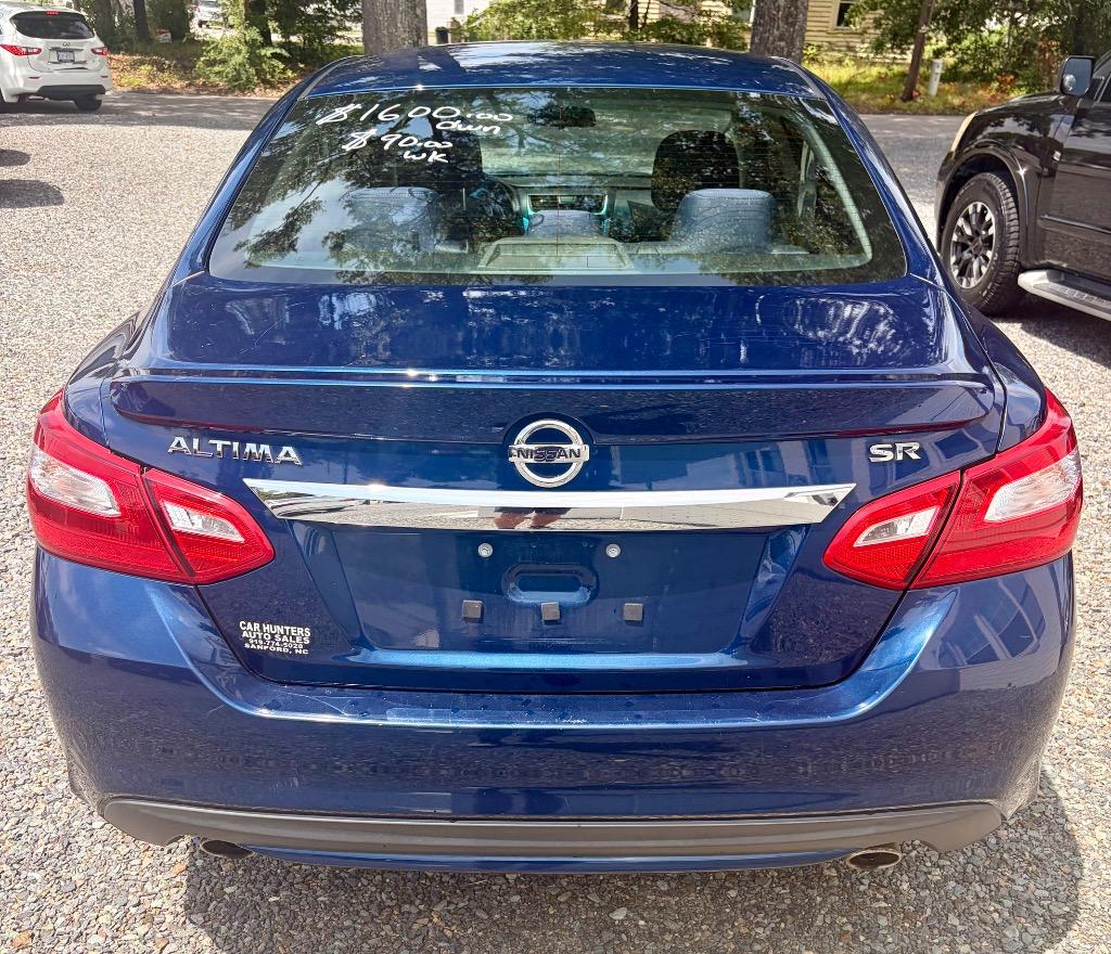 2016 Nissan Altima - $7,800