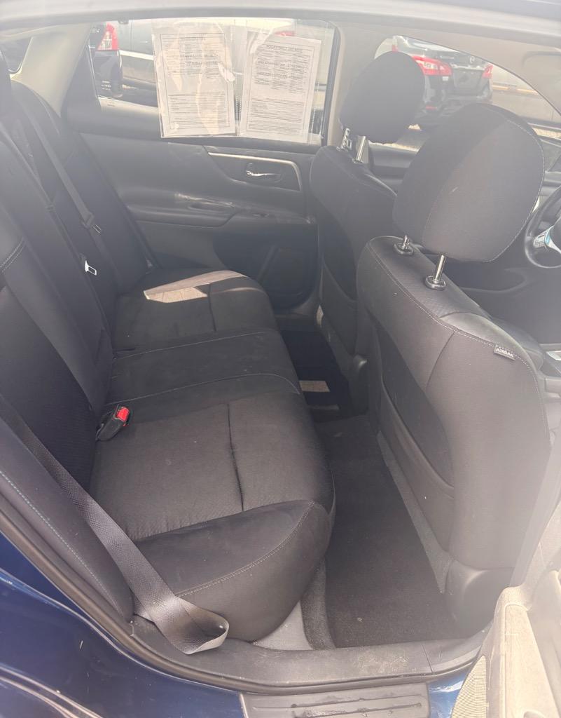 2016 Nissan Altima - $7,800